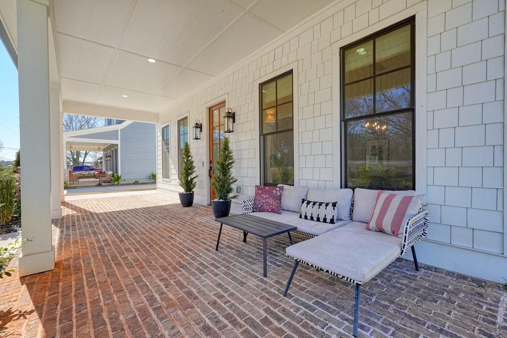 107 Robinhood A Drive