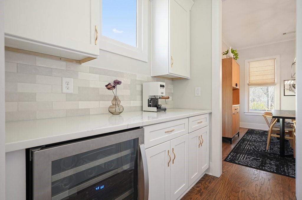 107 Robinhood A Drive