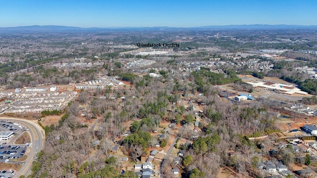 107 Robinhood A Drive