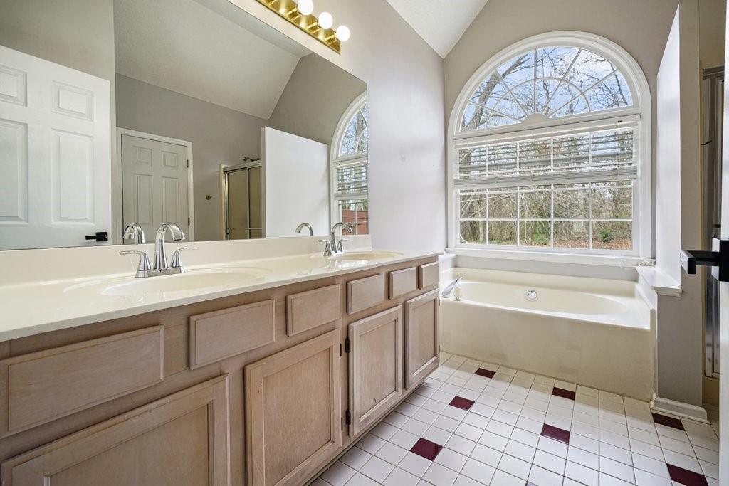 608 Adam Circle