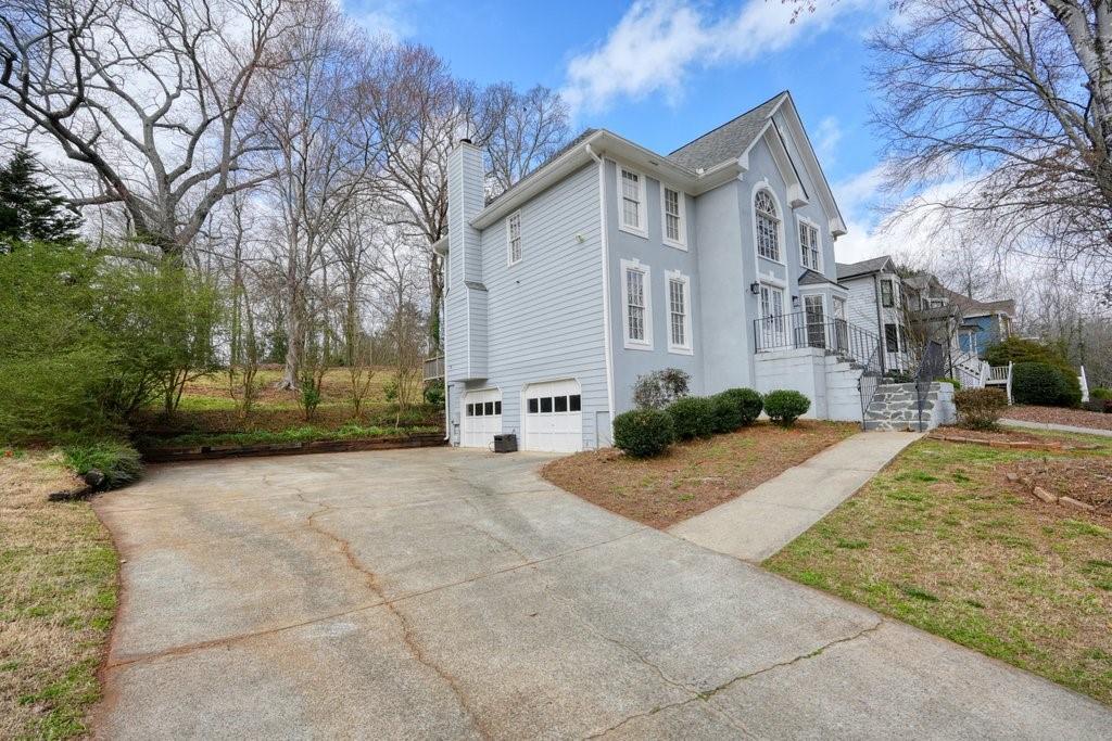 608 Adam Circle
