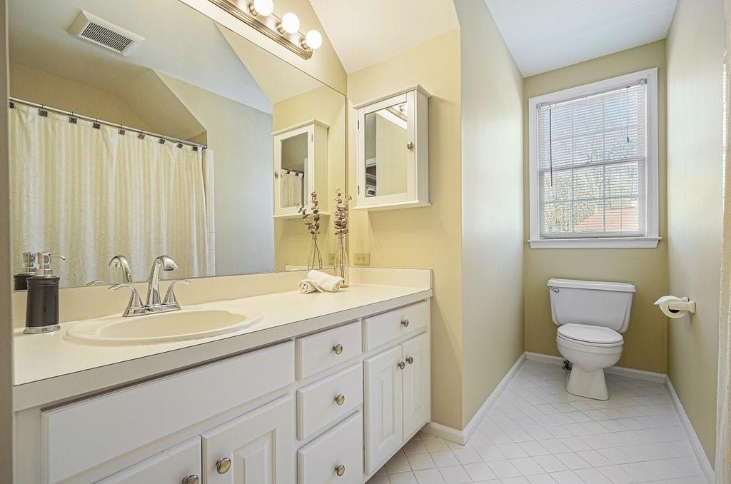 2564 Chestea Drive NE