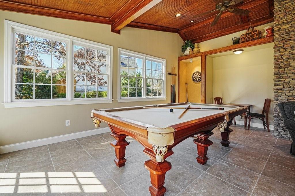 2564 Chestea Drive NE