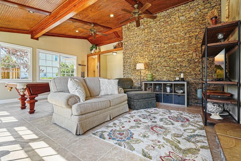 2564 Chestea Drive NE