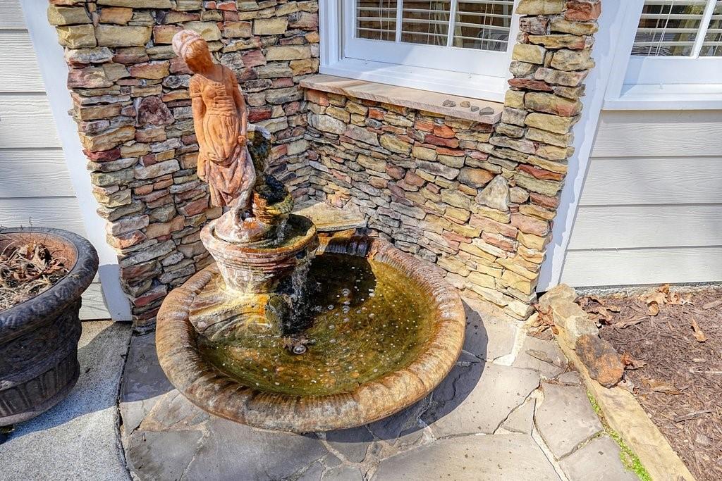 2564 Chestea Drive NE