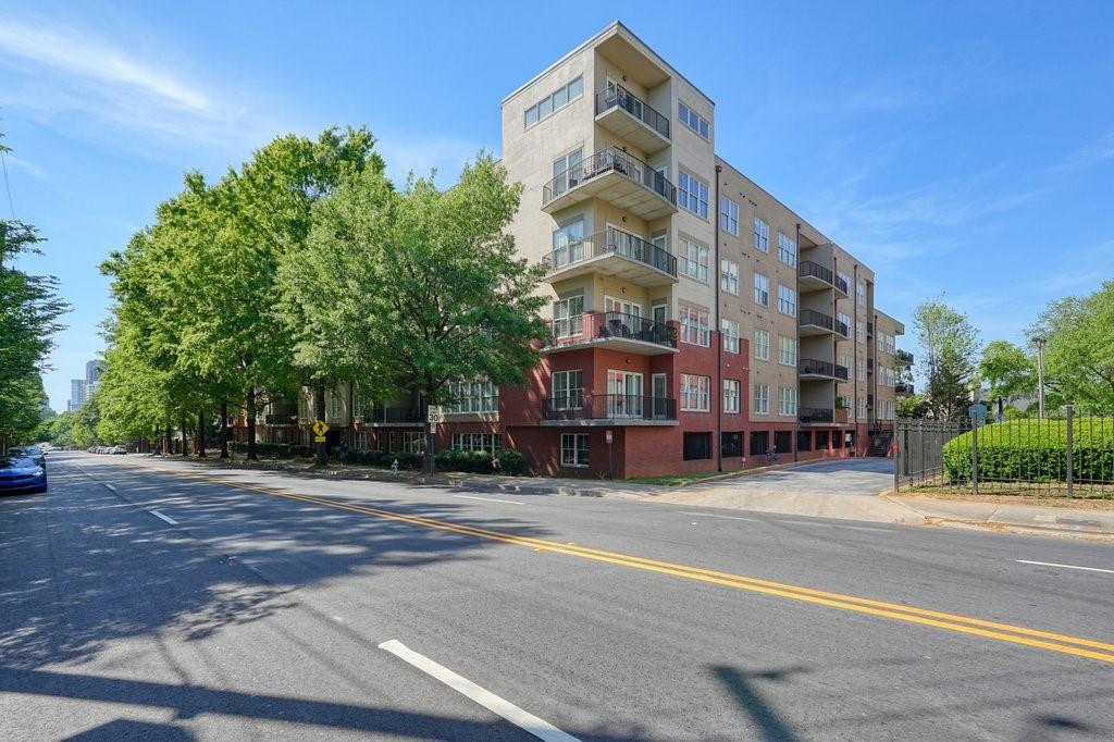 384 Ralph Mcgill Boulevard NE Unit 301