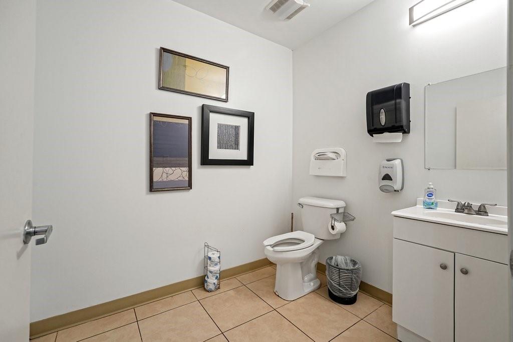 384 Ralph Mcgill Boulevard NE Unit 301