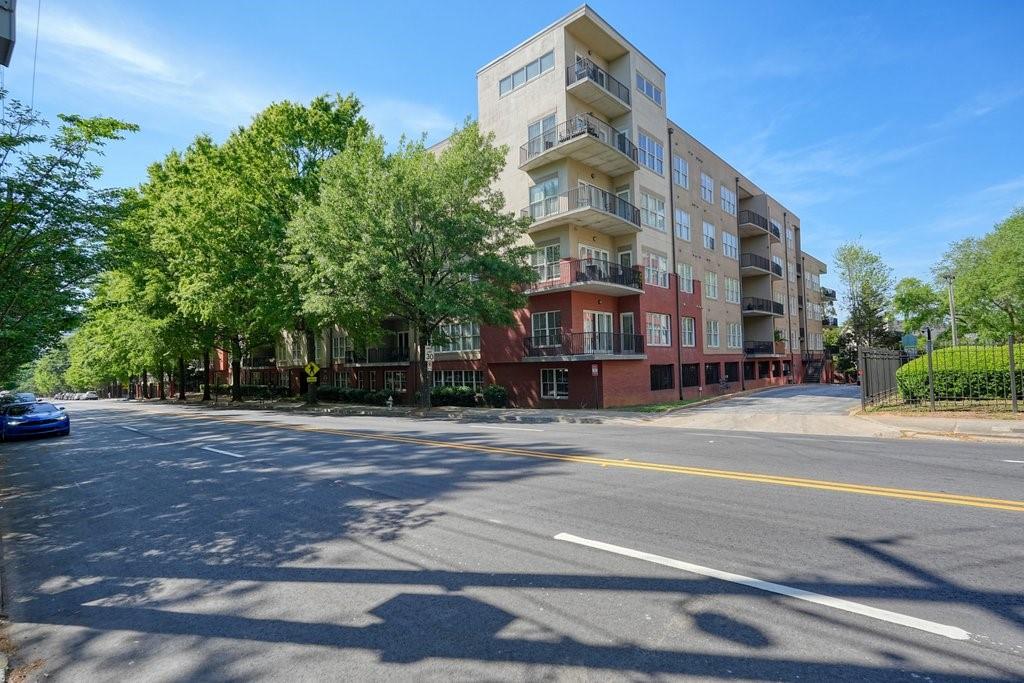 384 Ralph Mcgill Boulevard NE Unit 301