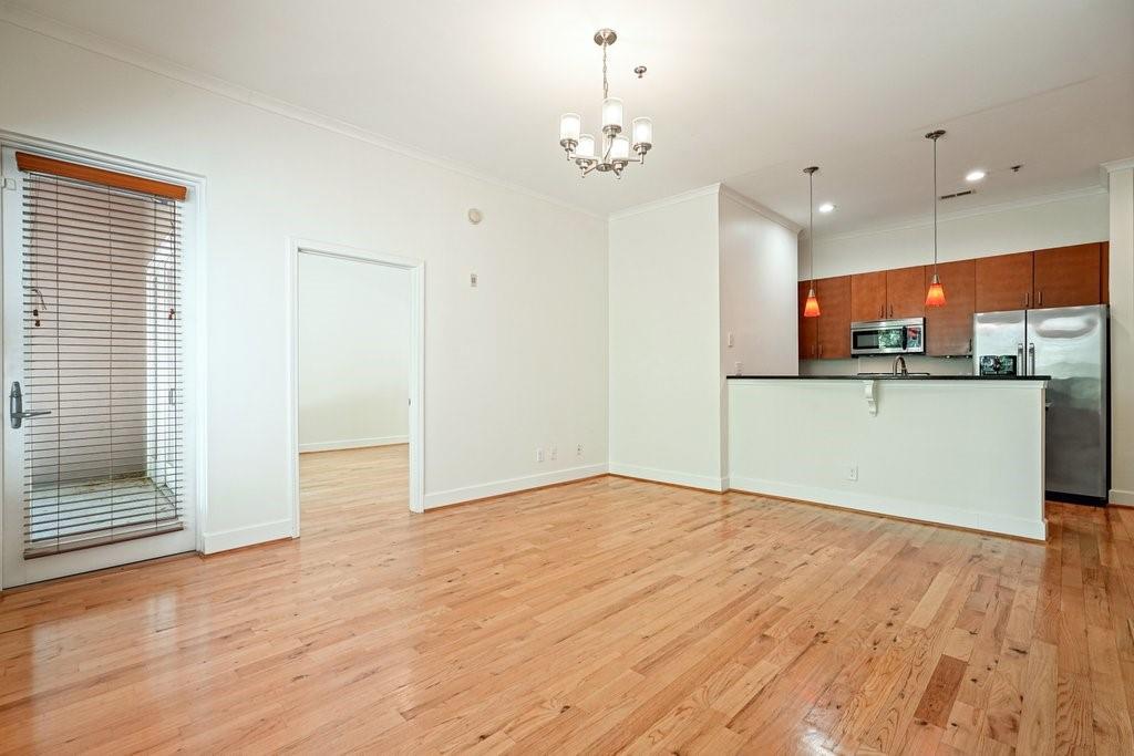 384 Ralph Mcgill Boulevard NE Unit 301