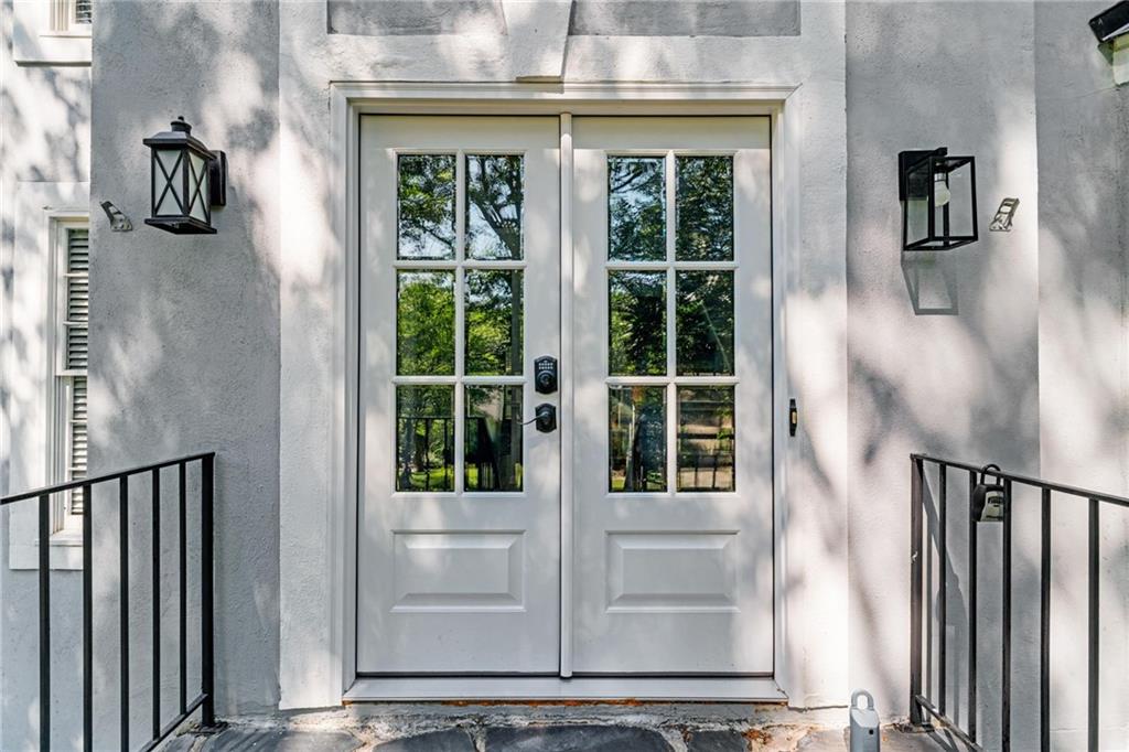 608 Adam Circle