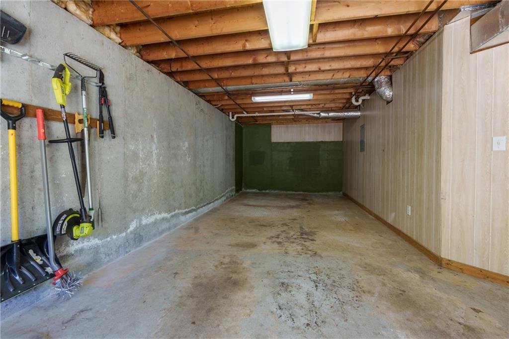 608 Adam Circle