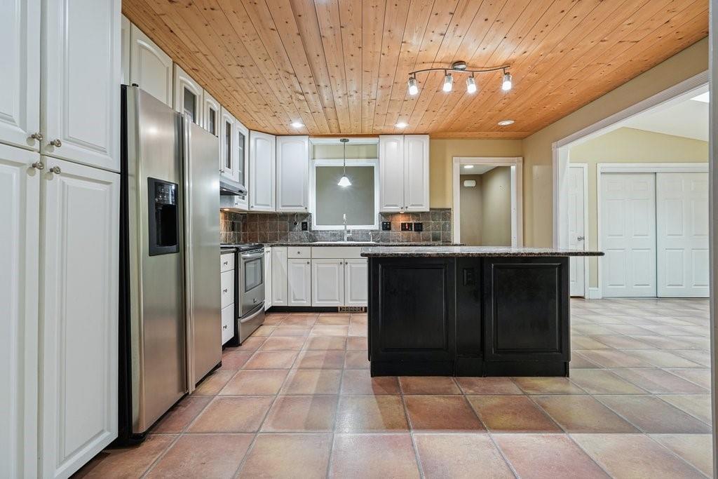 3620 Brookhill Circle