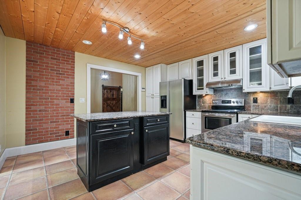 3620 Brookhill Circle