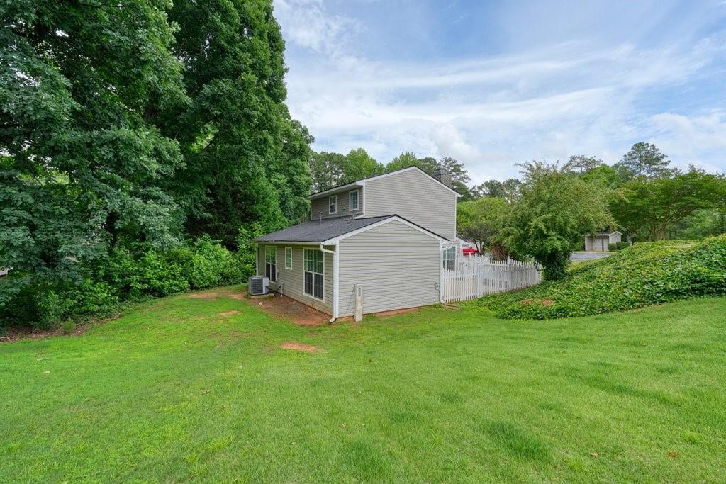 551 Summit Lane SW