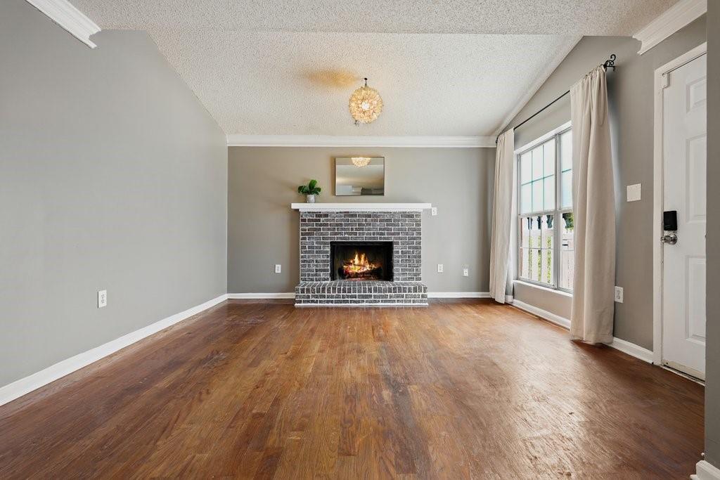 551 Summit Lane SW