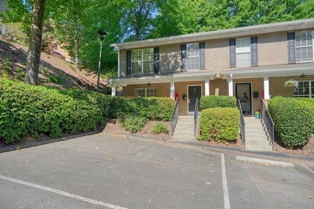 3180 Seven Pines Court Unit 101