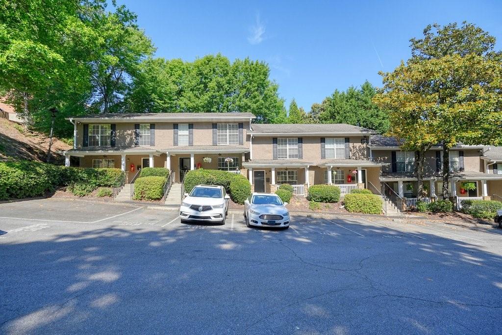3180 Seven Pines Court Unit 101