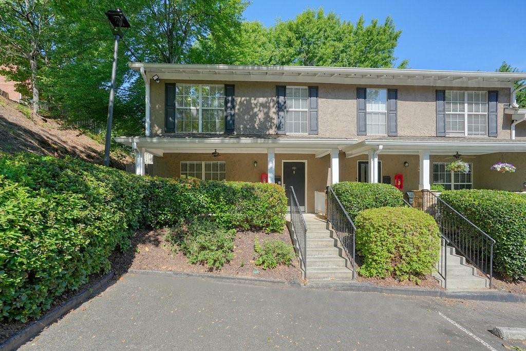3180 Seven Pines Court Unit 101