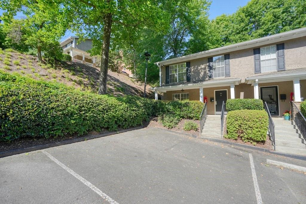 3180 Seven Pines Court Unit 101