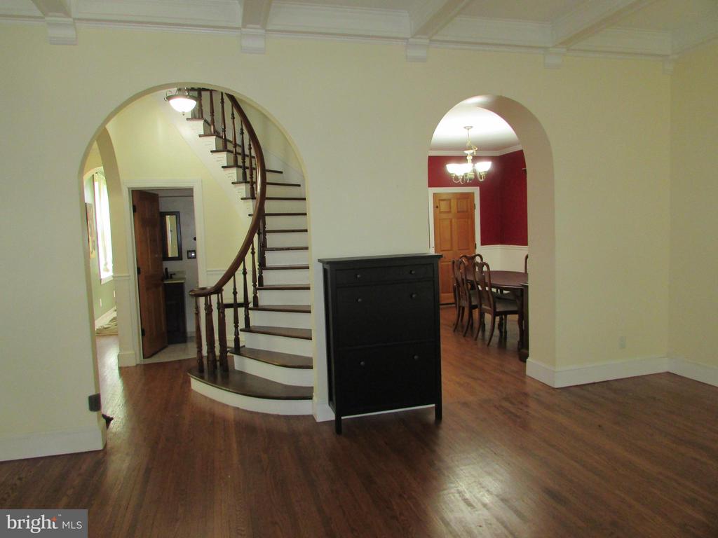 1207 LOGAN AVENUE