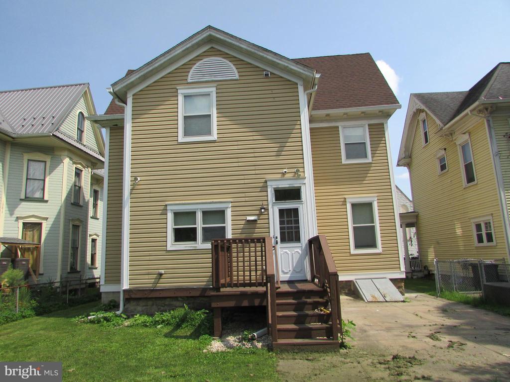 1207 LOGAN AVENUE