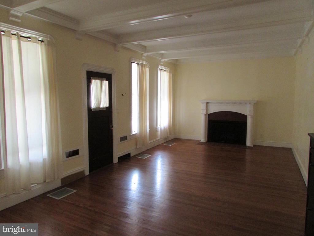 1207 LOGAN AVENUE