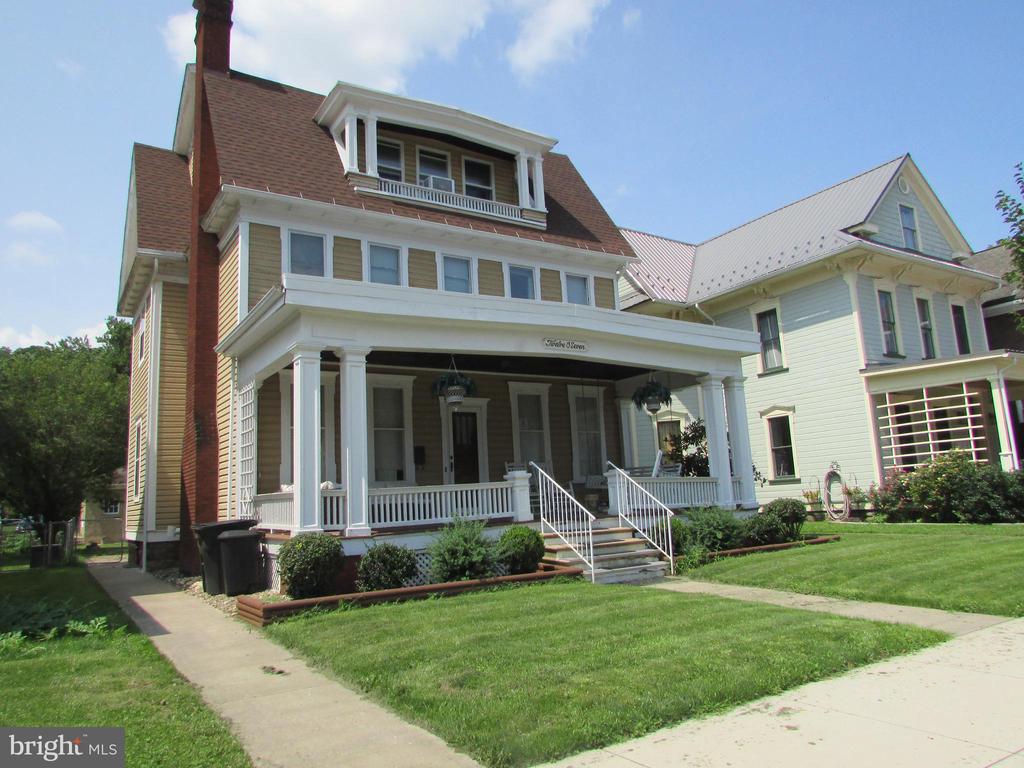 1207 LOGAN AVENUE
