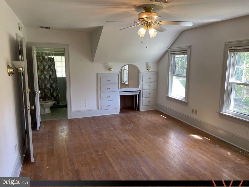 200 HOUSERVILLE ROAD