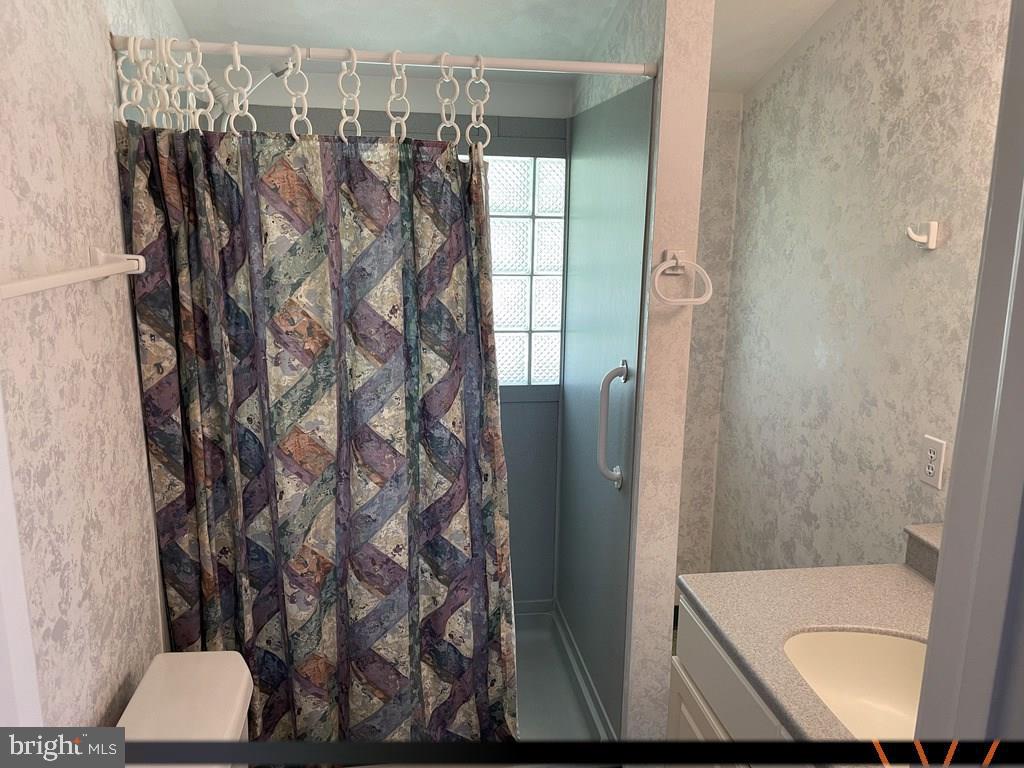 200 HOUSERVILLE ROAD