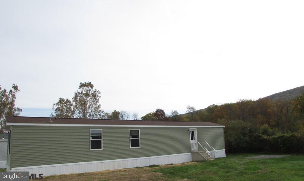 382 HAWK LANE