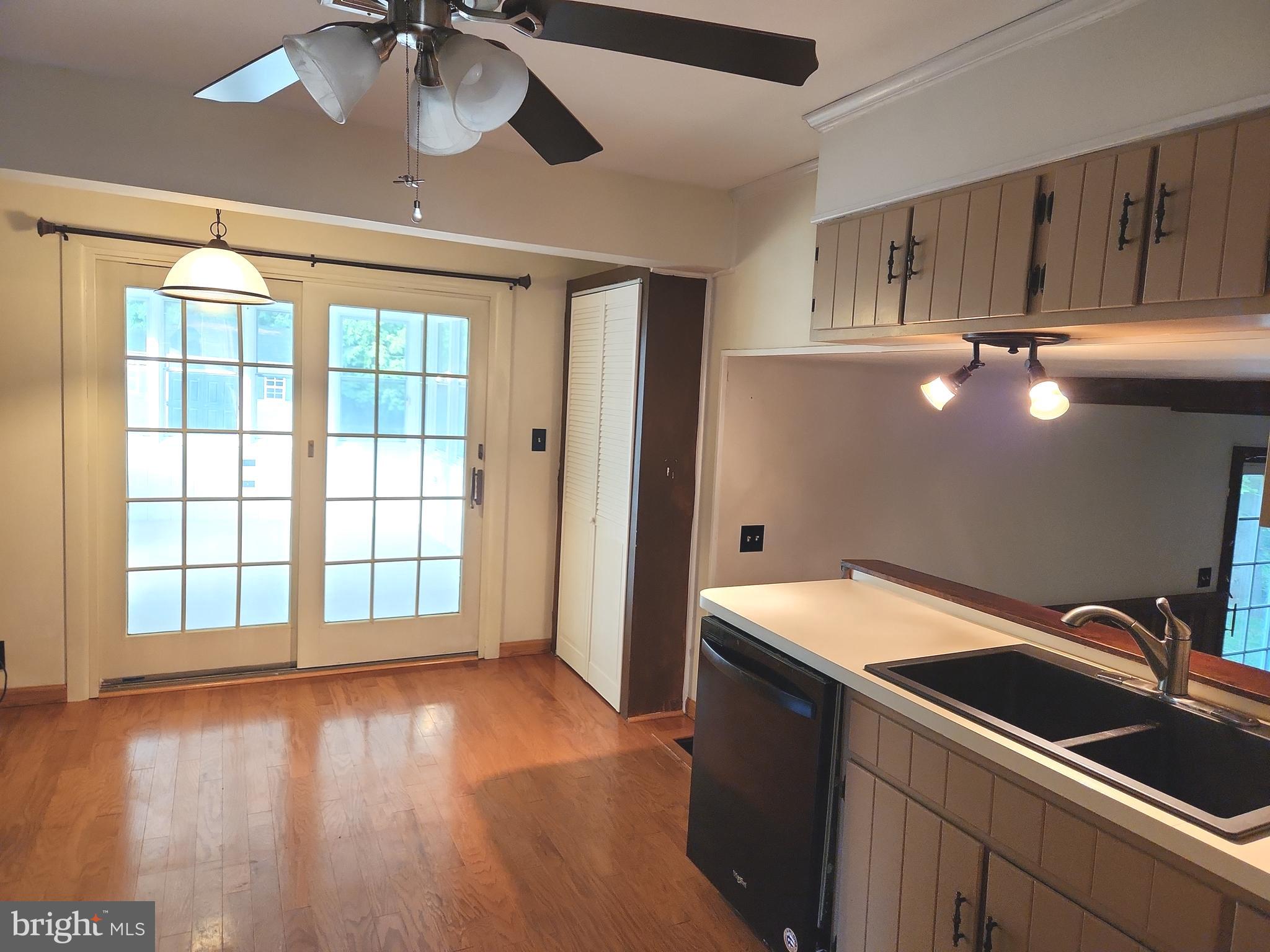 1172 SMITHFIELD CIRCLE