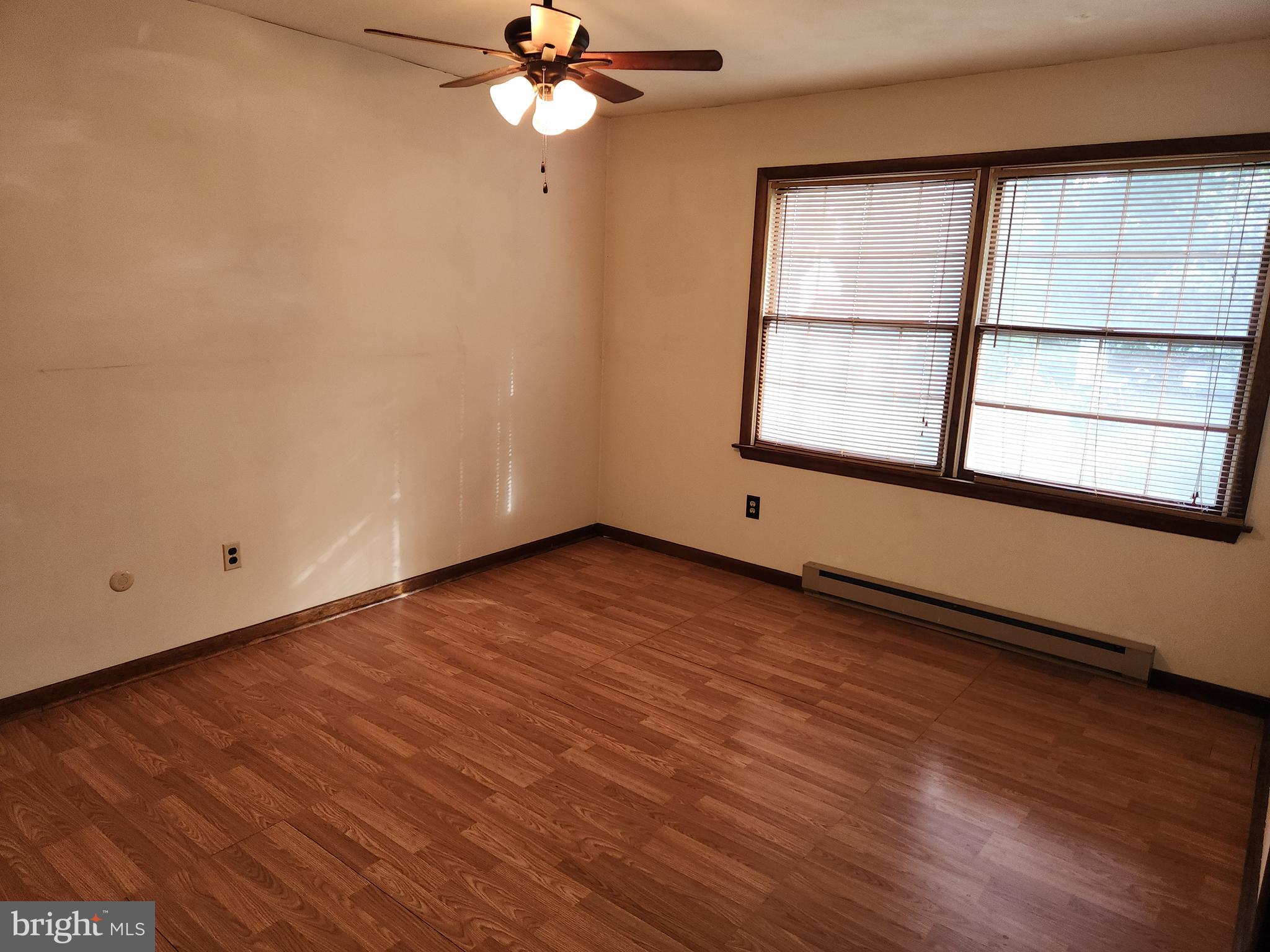 1172 SMITHFIELD CIRCLE