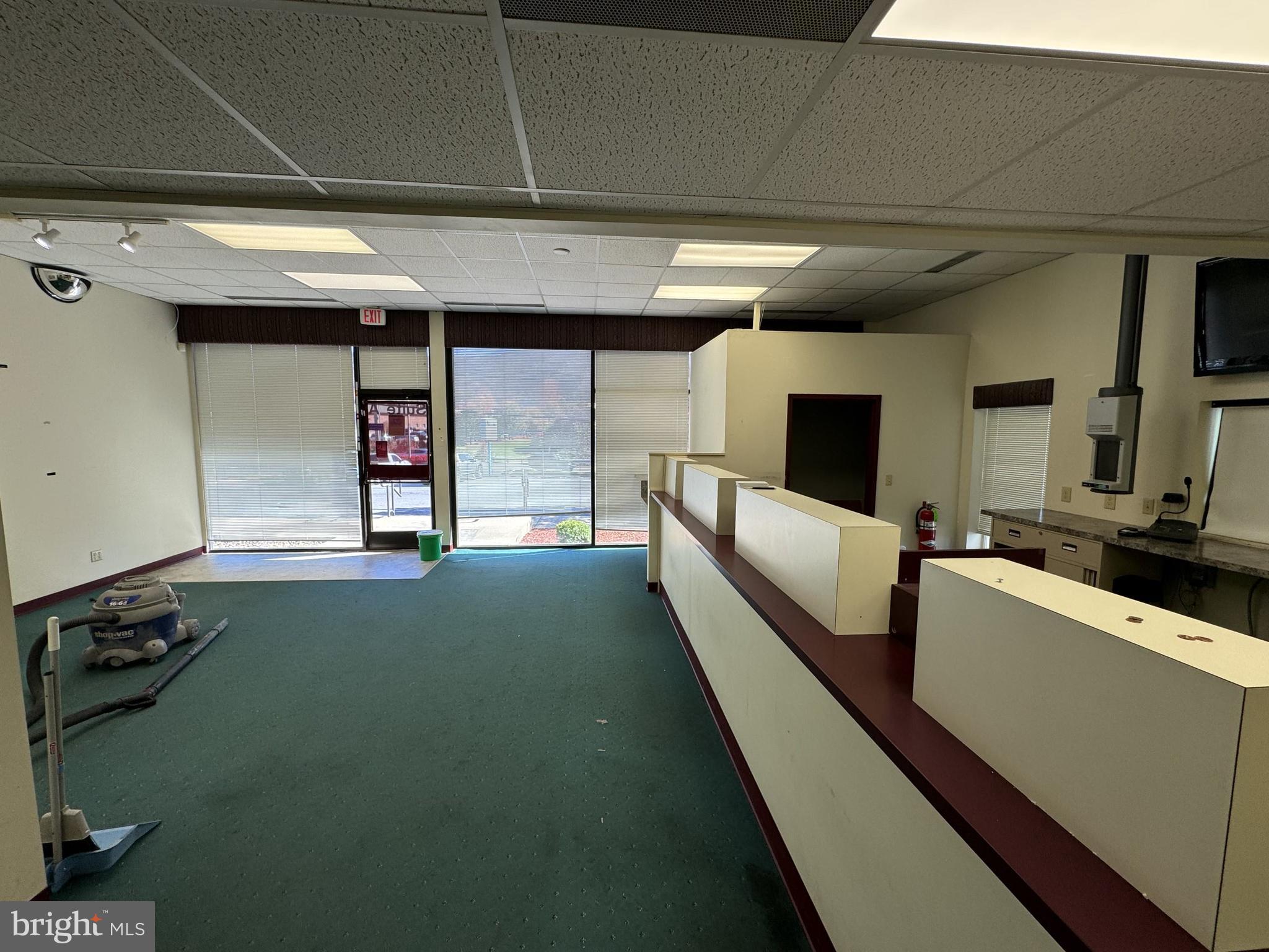 2601 E COLLEGE AVENUE