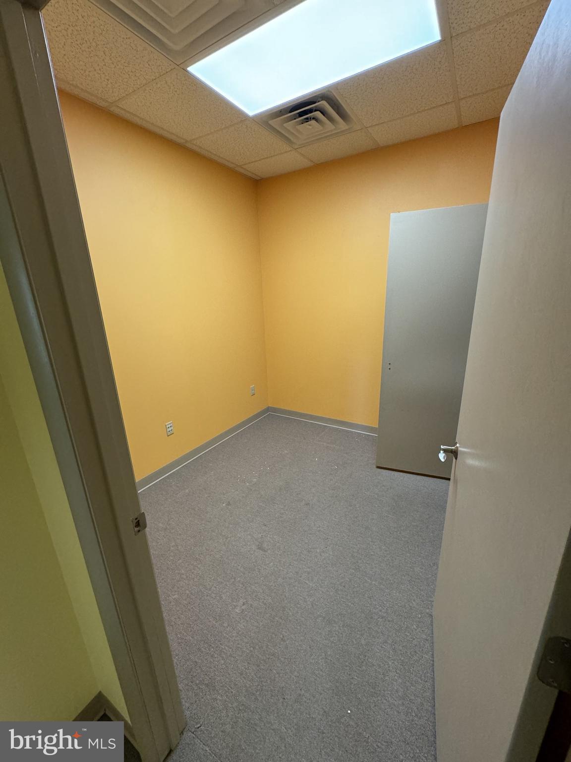 2601 E COLLEGE AVENUE