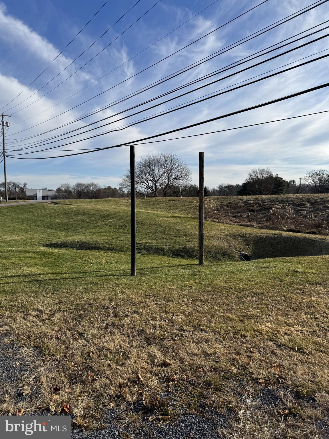 1831 W COLLEGE AVENUE