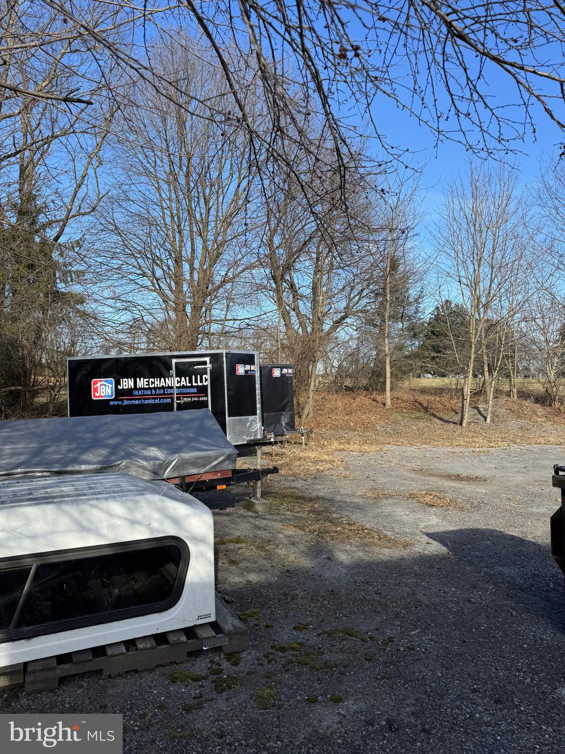 1821 W COLLEGE AVENUE