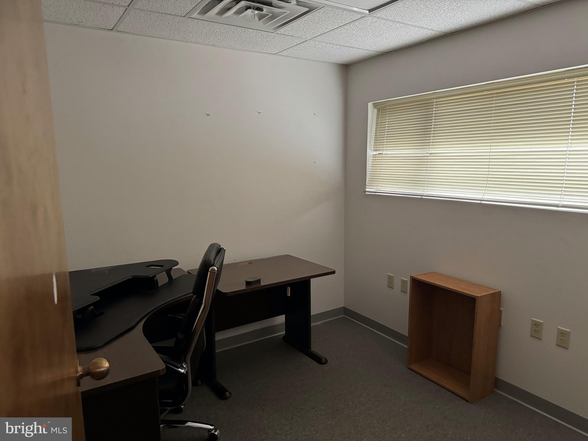 911 UNIVERSITY DRIVE