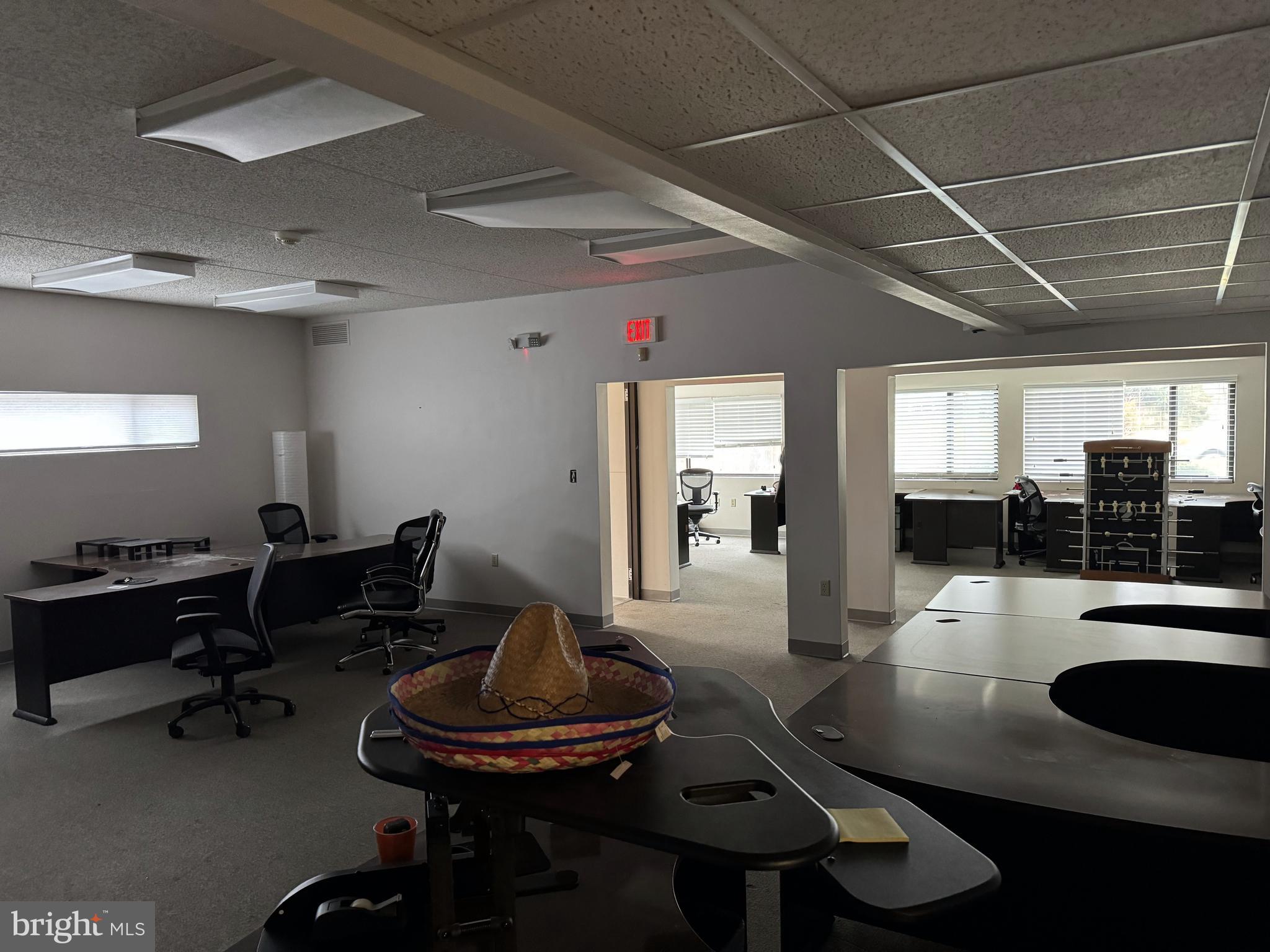 911 UNIVERSITY DRIVE