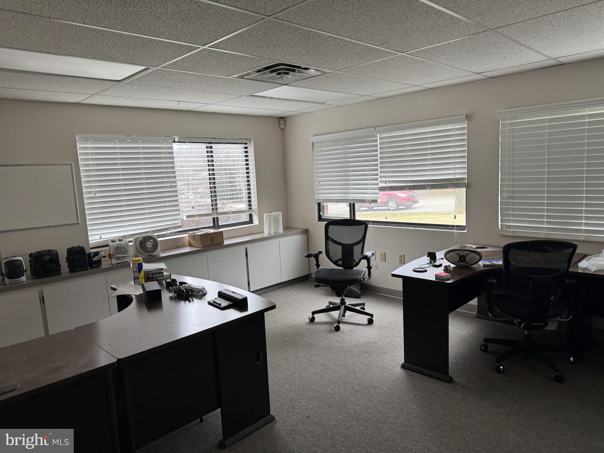 911 UNIVERSITY DRIVE