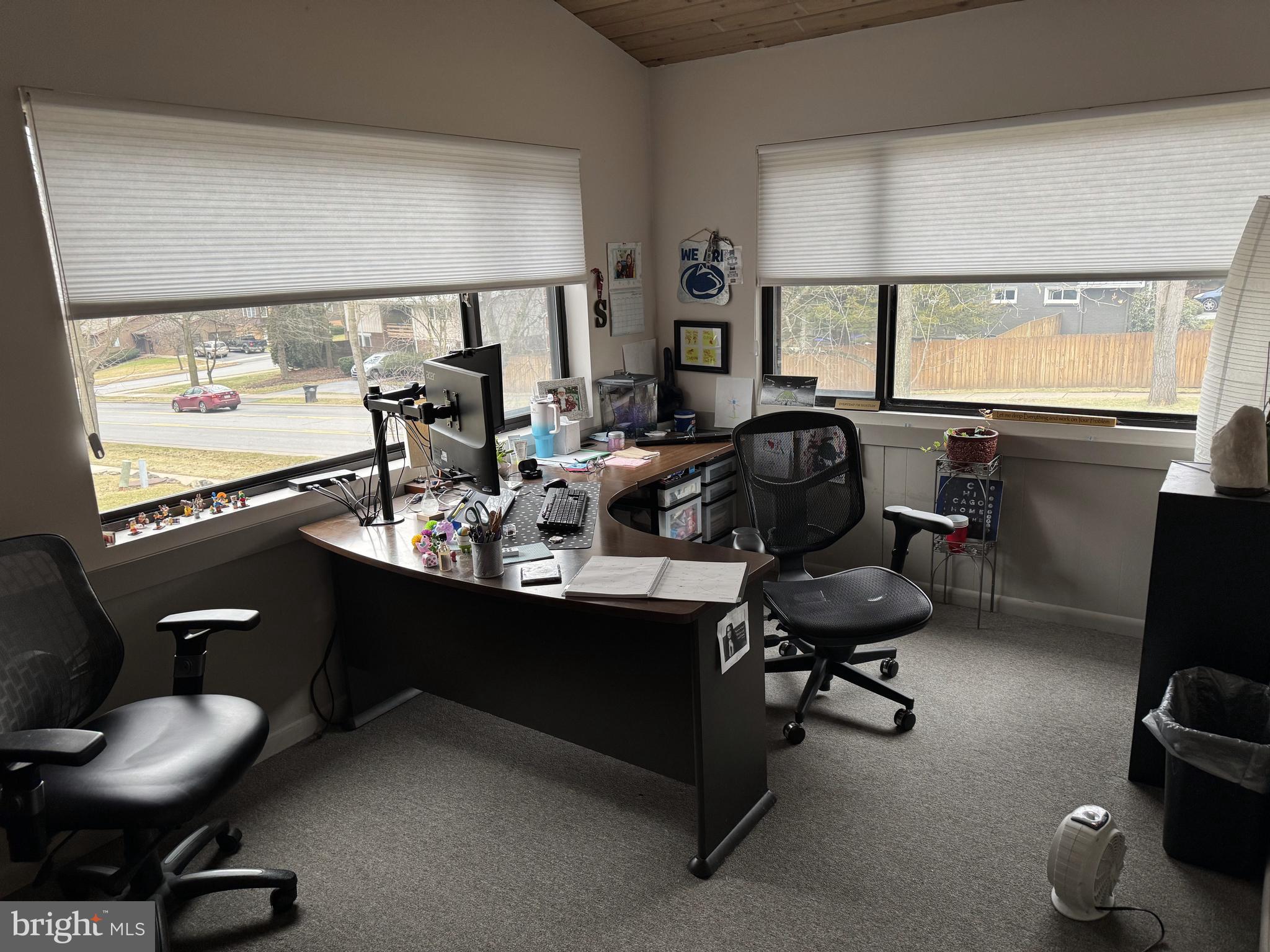 911 UNIVERSITY DRIVE