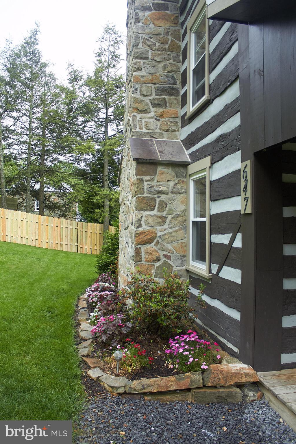 647 E CHESTNUT STREET