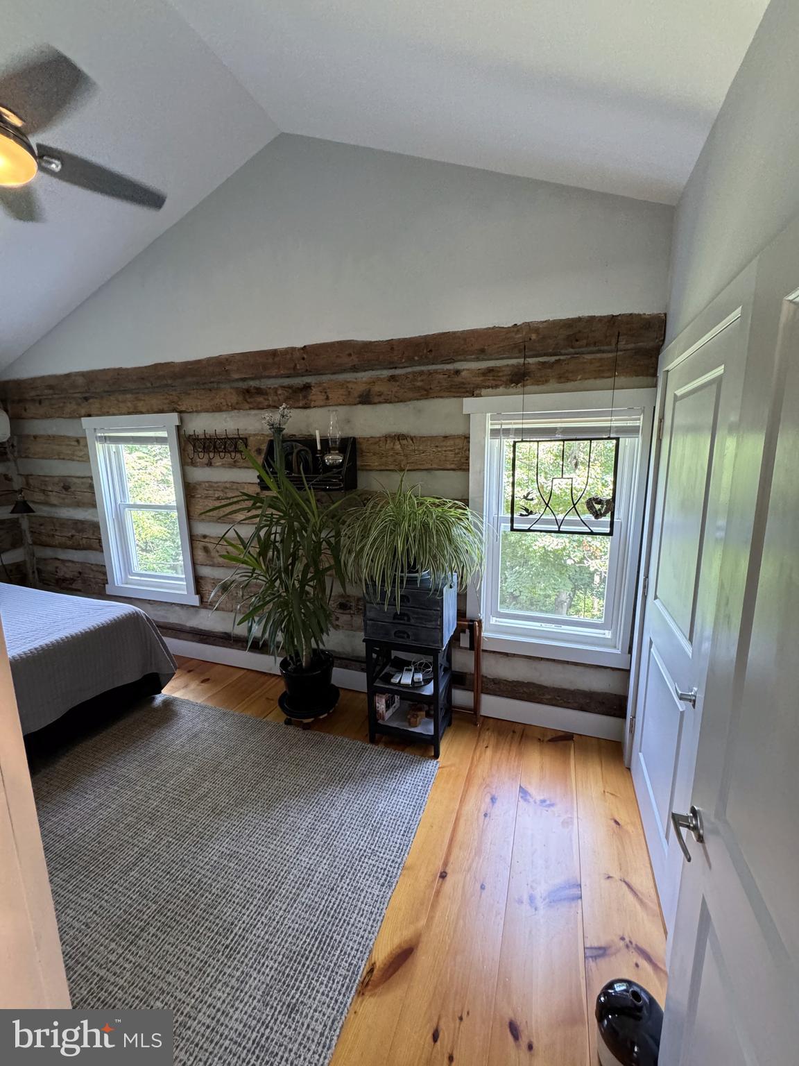 647 E CHESTNUT STREET