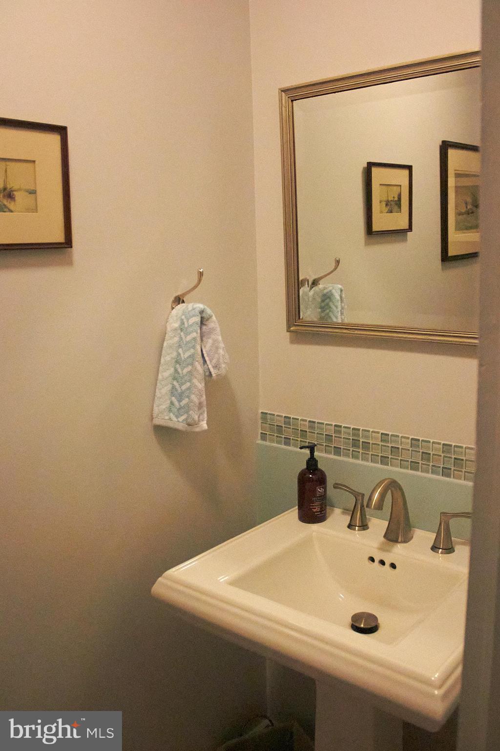 647 E CHESTNUT STREET