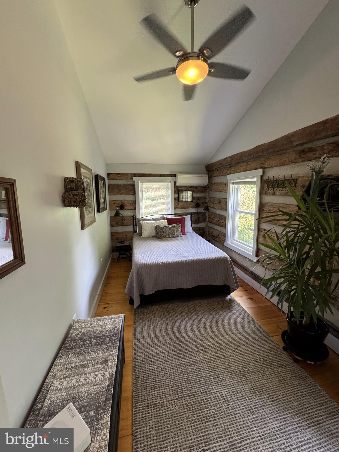 647 E CHESTNUT STREET