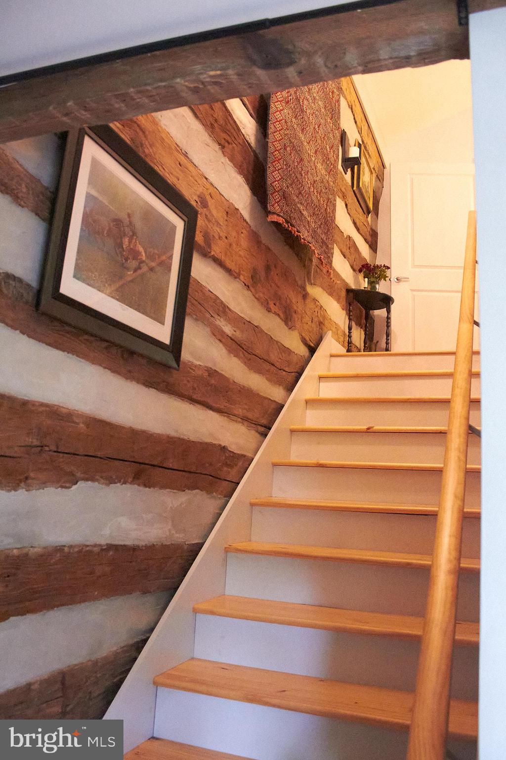 647 E CHESTNUT STREET