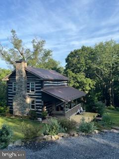 647 E CHESTNUT STREET