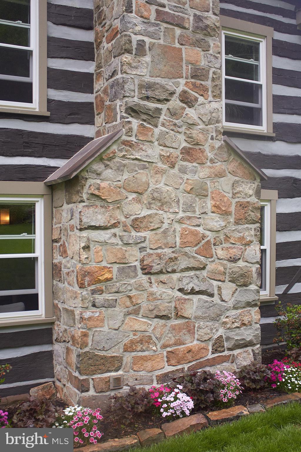 647 E CHESTNUT STREET