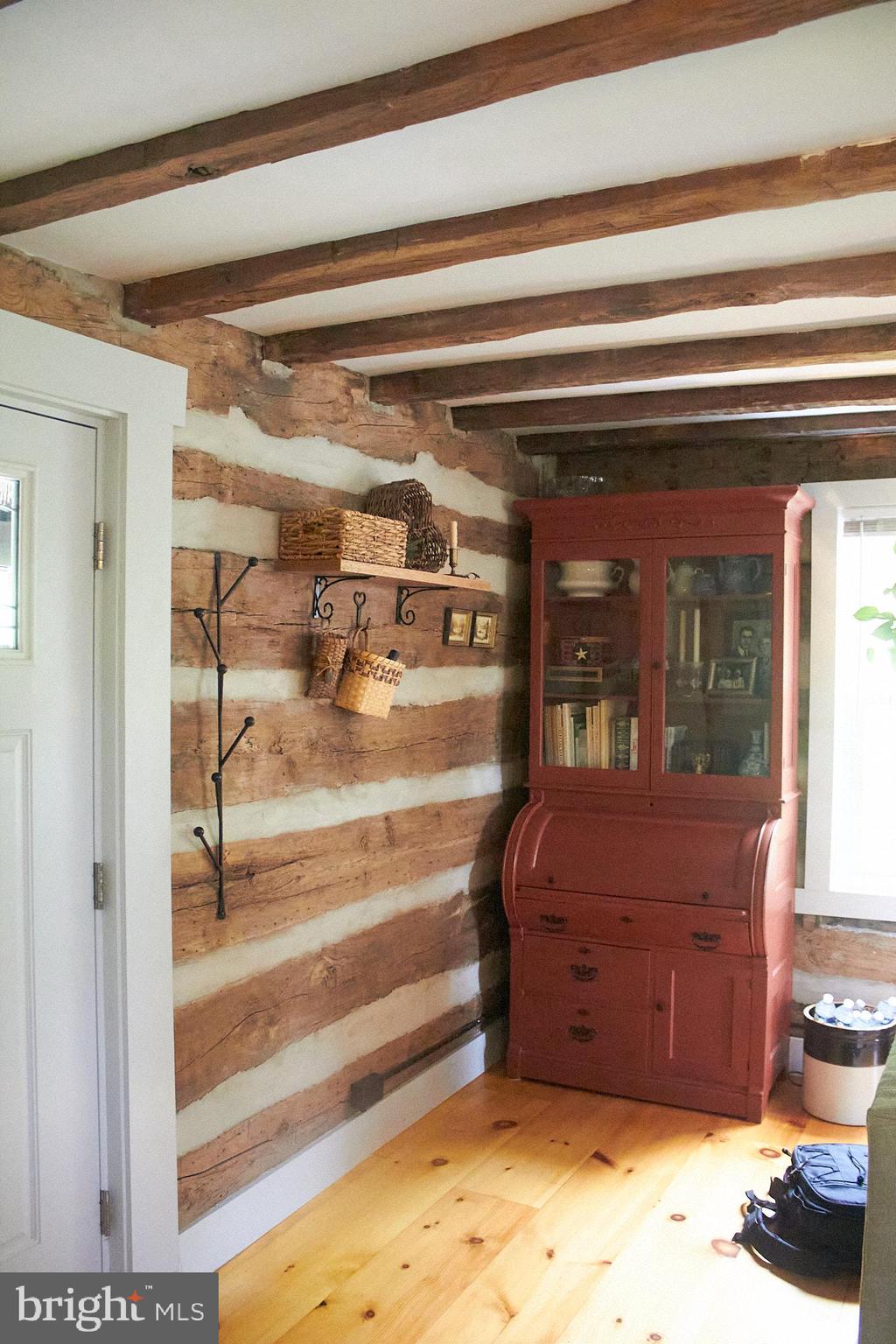 647 E CHESTNUT STREET