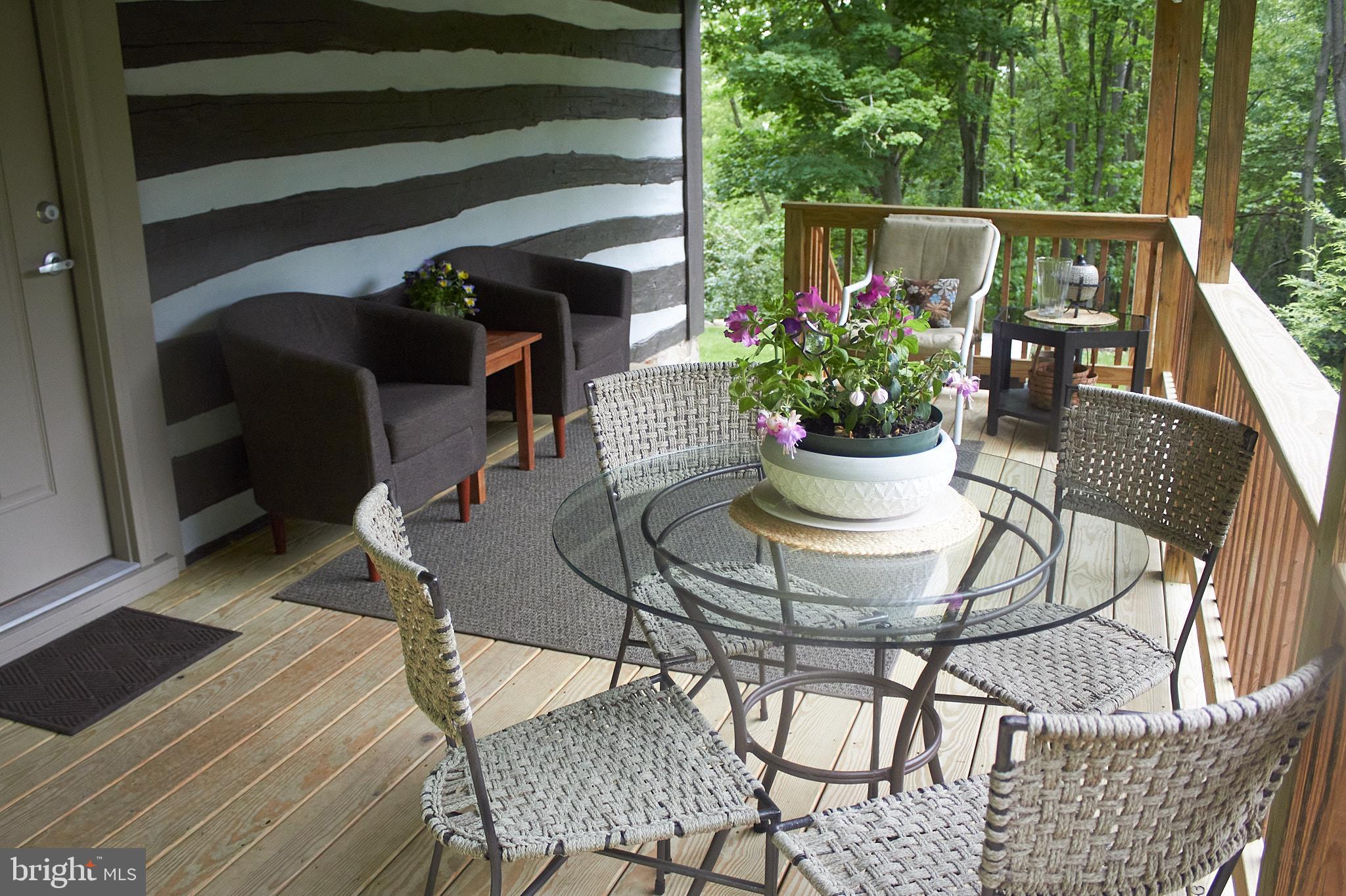 647 E CHESTNUT STREET