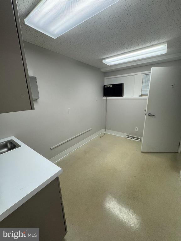 251 EASTERLY PARKWAY 202
